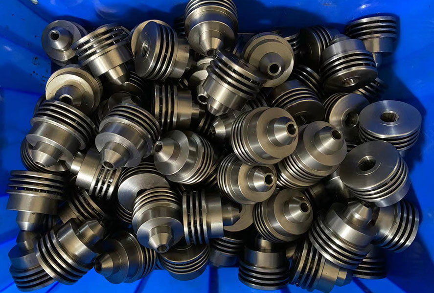 Täppis CNC pööramise töötlemine